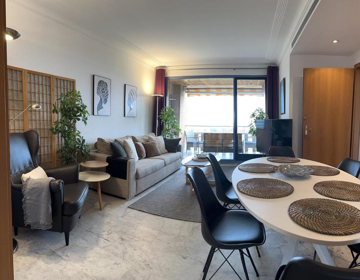 Lets Holidays Apartment Sea Views In Barcelona Exterior photo