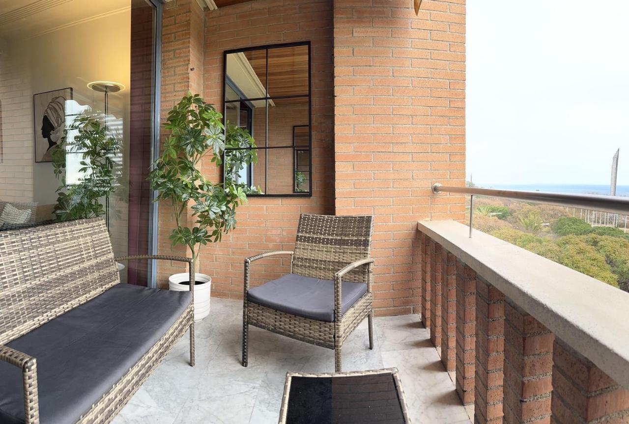 Lets Holidays Apartment Sea Views In Barcelona Exterior photo