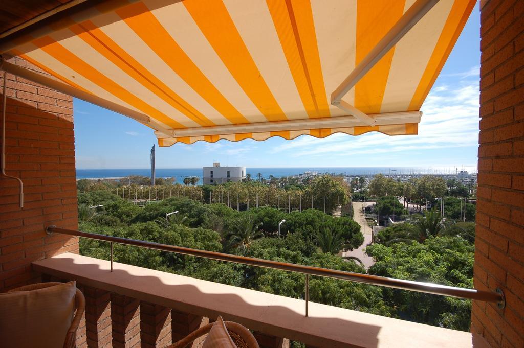 Lets Holidays Apartment Sea Views In Barcelona Room photo
